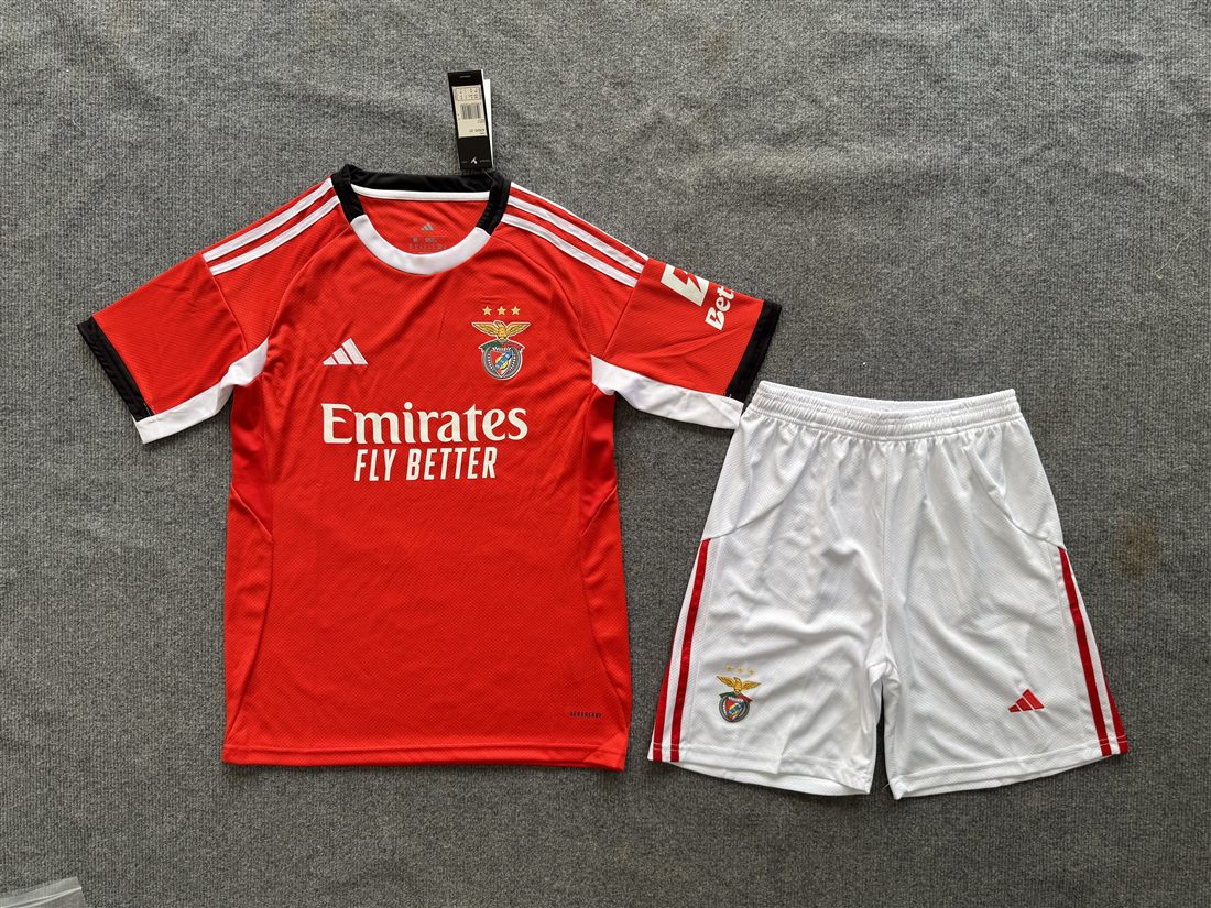 Benéfica local 2025-2026
