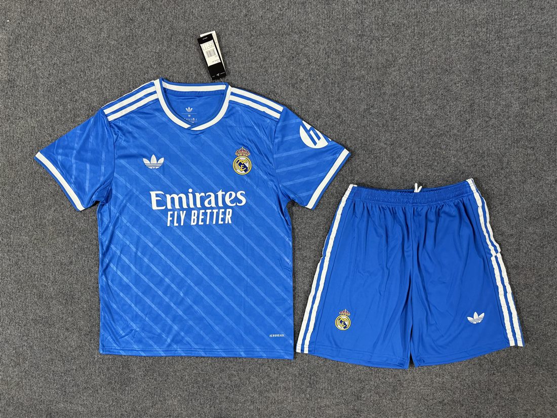 Real Madrid 3er uniforme 2025-2026