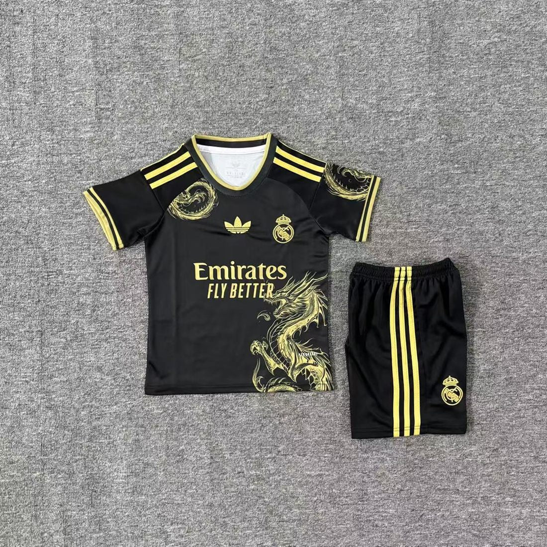 Real Madrid negro-dorado