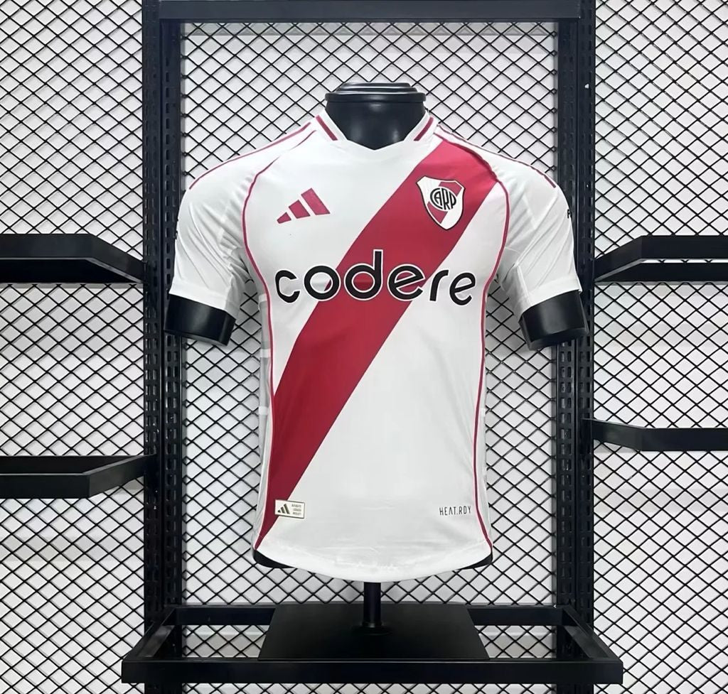River Plate local 2024-2025