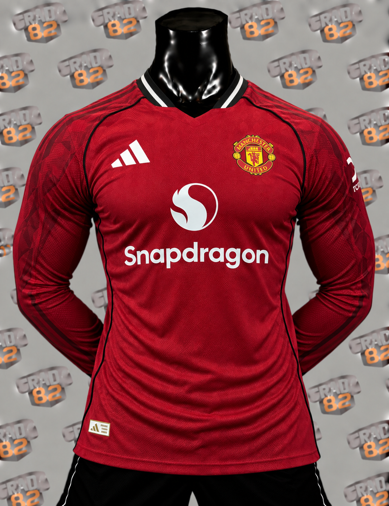 Manchester United manga larga 2025-2026